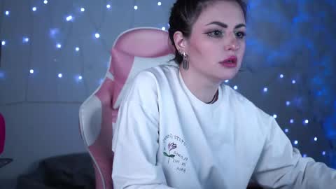 just call me Lana  and her security online show from 03.09.25