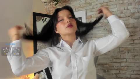 Snapshot of lana_beket_ chatting on 02.02.25 Lana online show from 02.02.25