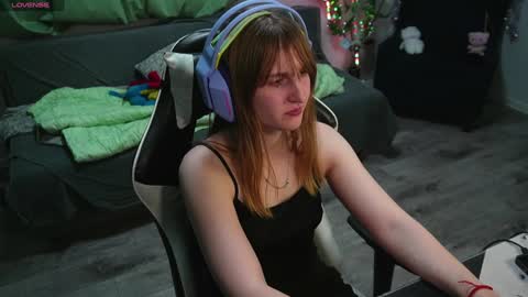 Snapshot of lana_del_kay chatting on 01.26.25 Kay online show from 01.26.25