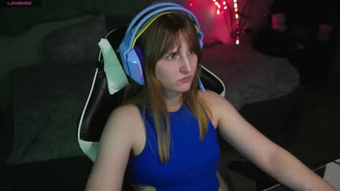 Snapshot of lana_del_kay chatting on 02.16.25 Kay online show from 02.16.25