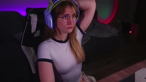 Kay online show from 09.28.25