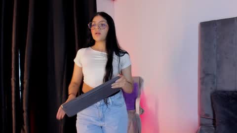 ... .          . ... online show from 01.09.25