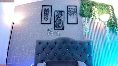 Snapshot of lana_gill chatting on 05.19.26 lana_gill online show from 05.19.26