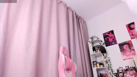 Snapshot of lana_mays chatting on 01.18.26 Eva online show from 01.18.26