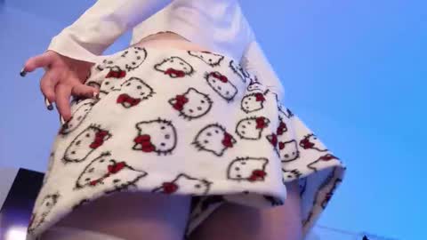 Snapshot of lana_mays chatting on 02.26.26 Eva online show from 02.26.26