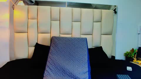 Vanessa  online show from 03.24.26