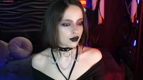 Miss Lana online show from 11.26.25