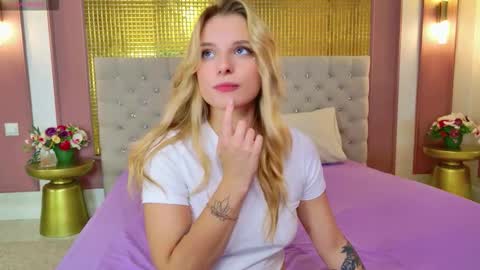 Lana online show from 09.11.25