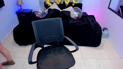           online show from 02.15.25