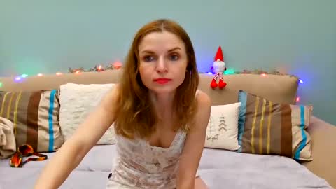 Snapshot of lanaangeldream chatting on 12.26.24 Lana online show from 12.26.24