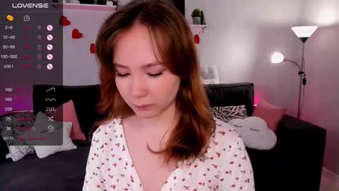 Snapshot of lanablu_ chatting on 09.20.25 Lana online show from 09.20.25