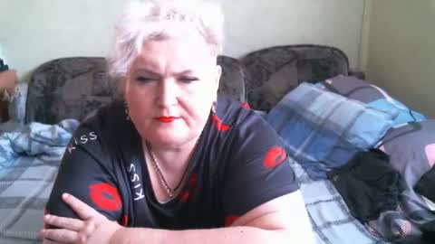 lanacat555 online show from 09.17.25