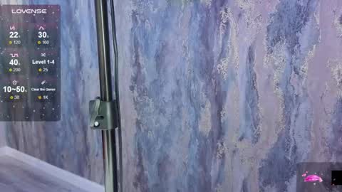 Snapshot of lanadelamonico chatting on 10.26.25 Lana online show from 10.26.25