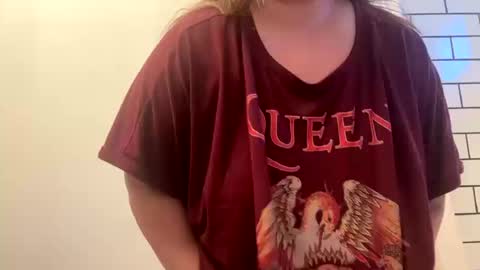 Janessa online show from 10.18.25