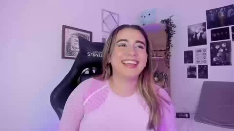 lanaherondale_ online show from 09.18.25