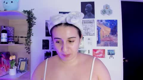 lanaherondale_ online show from 10.05.25