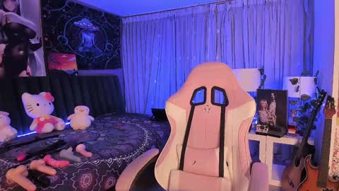 L A N A  online show from 12.31.24