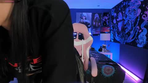 L A N A  online show from 09.20.25