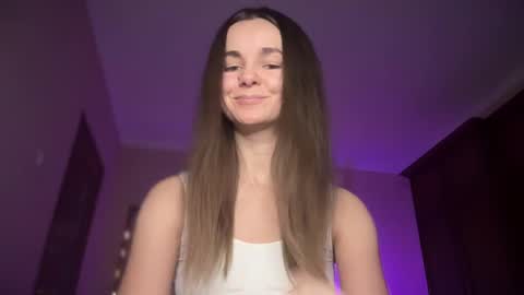 Snapshot of lanaloulou chatting on 01.07.25 Lana online show from 01.07.25