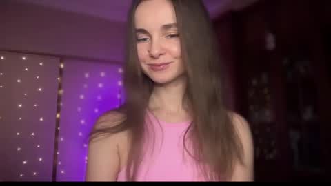 Snapshot of lanaloulou chatting on 02.06.25 Lana online show from 02.06.25