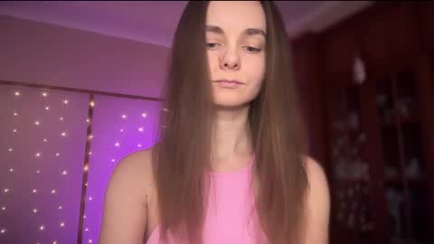 Snapshot of lanaloulou chatting on 02.20.25 Lana online show from 02.20.25