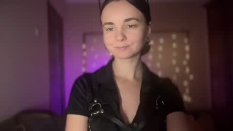 Snapshot of lanaloulou chatting on 09.14.25 Lana online show from 09.14.25