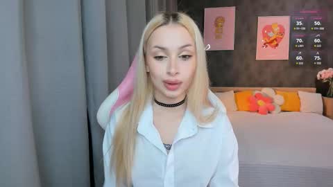 Snapshot of lanamiracle chatting on 02.26.26 Lana online show from 02.26.26