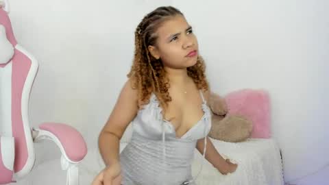 Snapshot of lanarouse1 chatting on 01.31.25 Lana  online show from 01.31.25