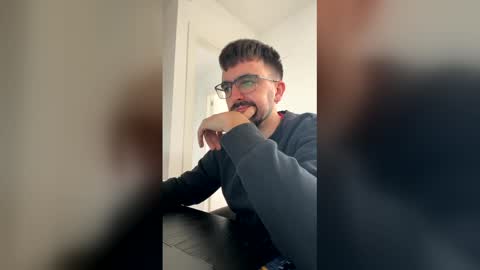 lander920612 online show from 02.21.26