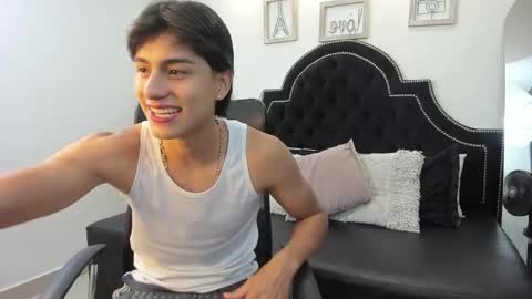 Snapshot of landercruz chatting on 10.18.25 landercruz online show from 10.18.25