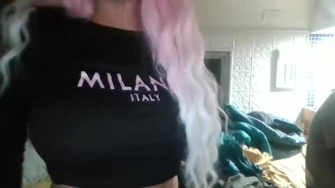 Snapshot of landofeden chatting on 03.01.25 landofeden online show from 03.01.25