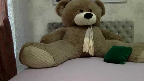 Snapshot of langoria chatting on 09.22.25 langoria online show from 09.22.25