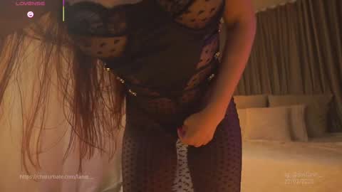 Snapshot of lanie__ chatting on 02.22.25 Lan online show from 02.22.25