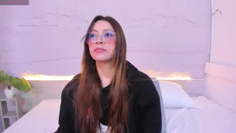 Snapshot of lanna_18_ chatting on 01.15.26 Lanna online show from 01.15.26