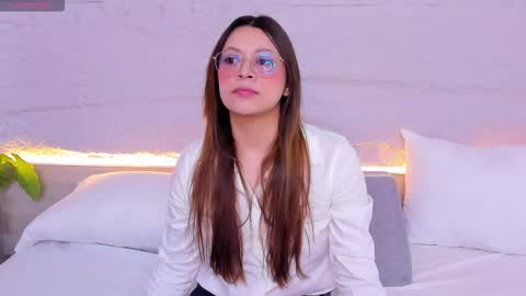 Snapshot of lanna_18_ chatting on 01.19.26 Lanna online show from 01.19.26