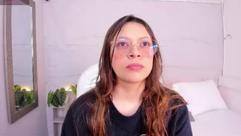 Snapshot of lanna_18_ chatting on 06.23.26 Lanna online show from 06.23.26