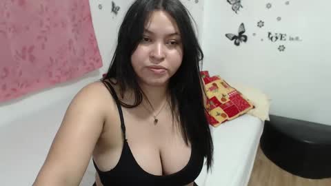 Prettywoman online show from 01.14.25