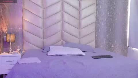 Snapshot of lanna_rossii chatting on 10.24.25 L A N N A ---- online show from 10.24.25