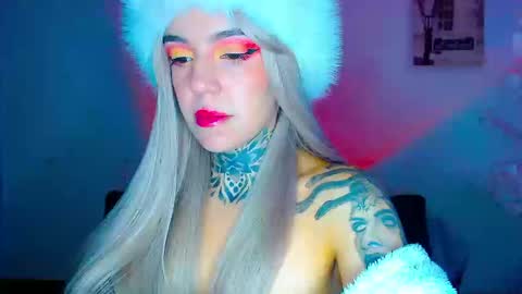 LANNIE   online show from 09.15.25