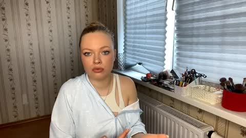 Snapshot of lanniecastellow chatting on 04.01.26 Hello My name is Lola online show from 04.01.26