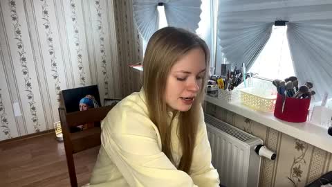 Snapshot of lanniecastellow chatting on 04.02.26 Hello My name is Lola online show from 04.02.26