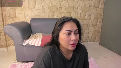 lapeligrosa_ online show from 02.05.25