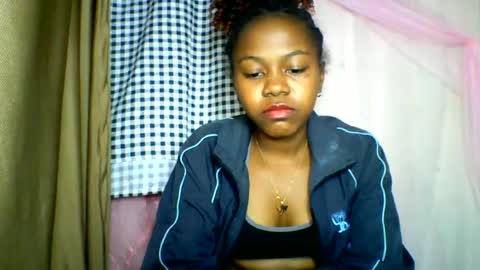 Snapshot of lara_belle chatting on 06.18.26 lara_belle online show from 06.18.26