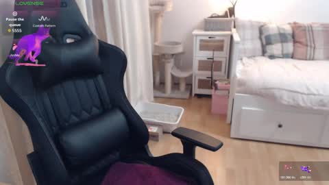 Lara online show from 12.03.25