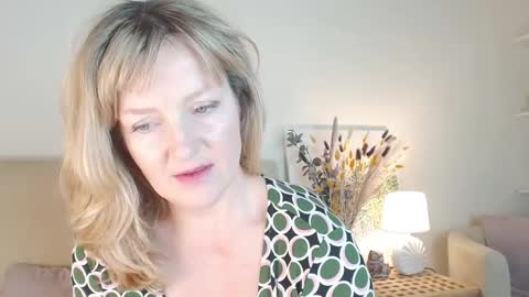 lara_fisher online show from 01.31.26