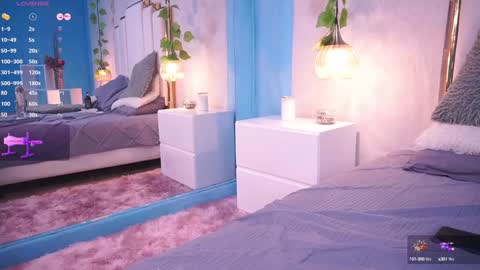 Hello Guys I am Lara Giraldo  WELCOME To my room online show from 01.12.25