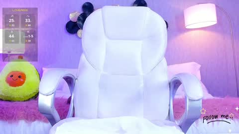 Lara online show from 01.24.25