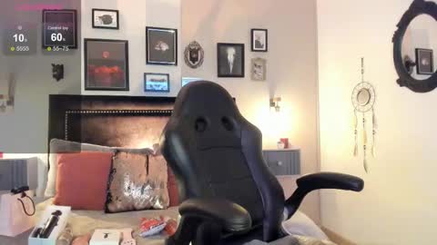 Lara Madisson online show from 09.12.25