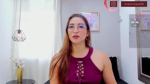 Snapshot of lara_martin chatting on 01.08.25 700 200 online show from 01.08.25