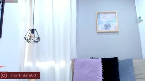Snapshot of lara_martin chatting on 03.01.25 700 200 online show from 03.01.25